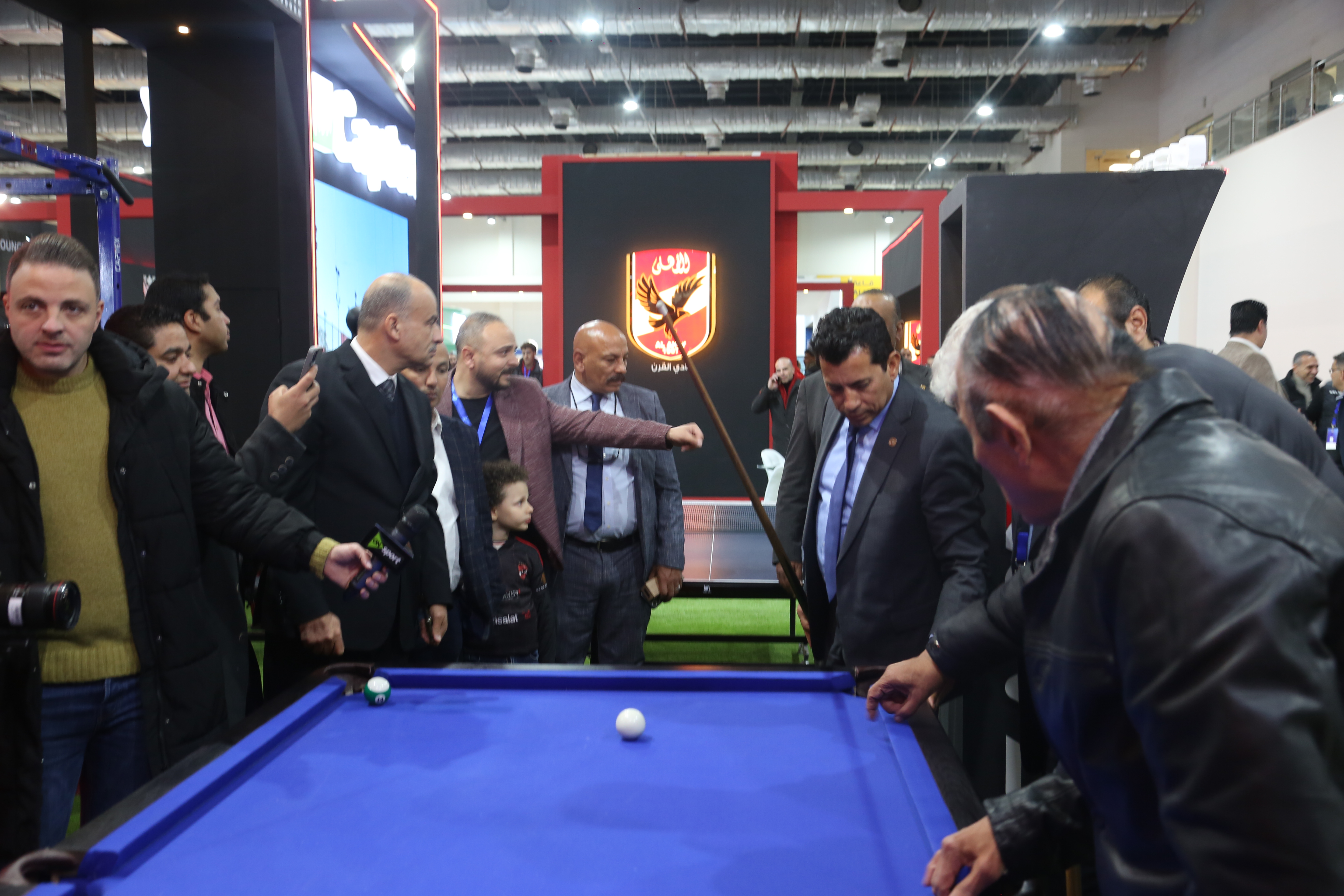 وزير الشباب والرياضة